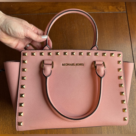 Michael Kors Selma Studded Pink Saffiano Leather Satchel/Crossbody - Picture 1 of 16
